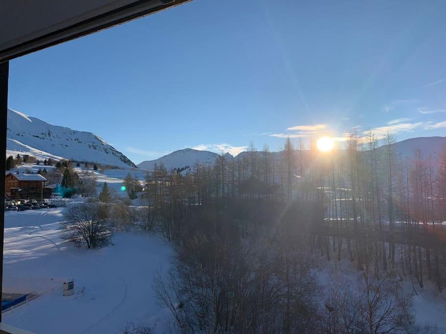 Апартаменты Au Pied Des Pistes Avec Parking Entierement Renove Huez Экстерьер фото